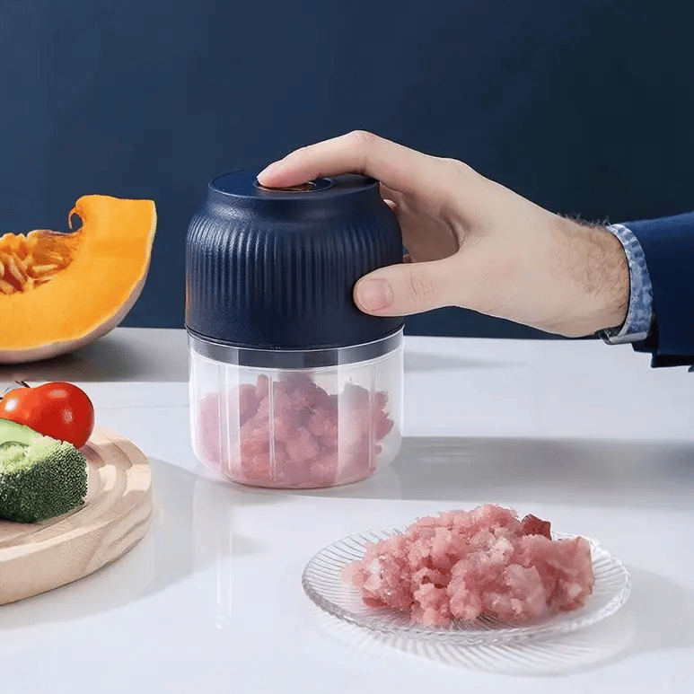 Mincely™ – Cordless One-Button Mini Electric Garlic Chopper &amp; Food Mincer + 50% OFF