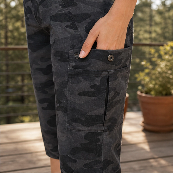 Wanderlee™ – Lightweight 6-Pocket Quick-Dry Hiking Cargo Capris + 50% OFF